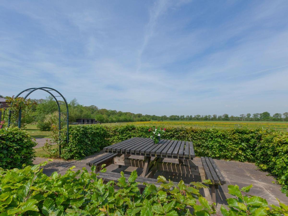 Luxury Holiday Home With Private Terrace Langweer Luaran gambar
